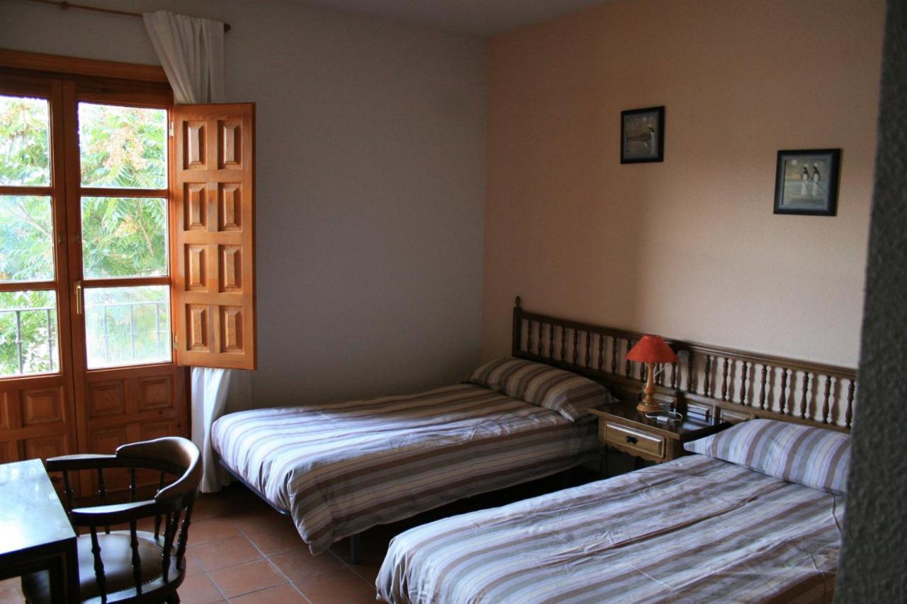 Casa Rural El Molino De Alocén الغرفة الصورة